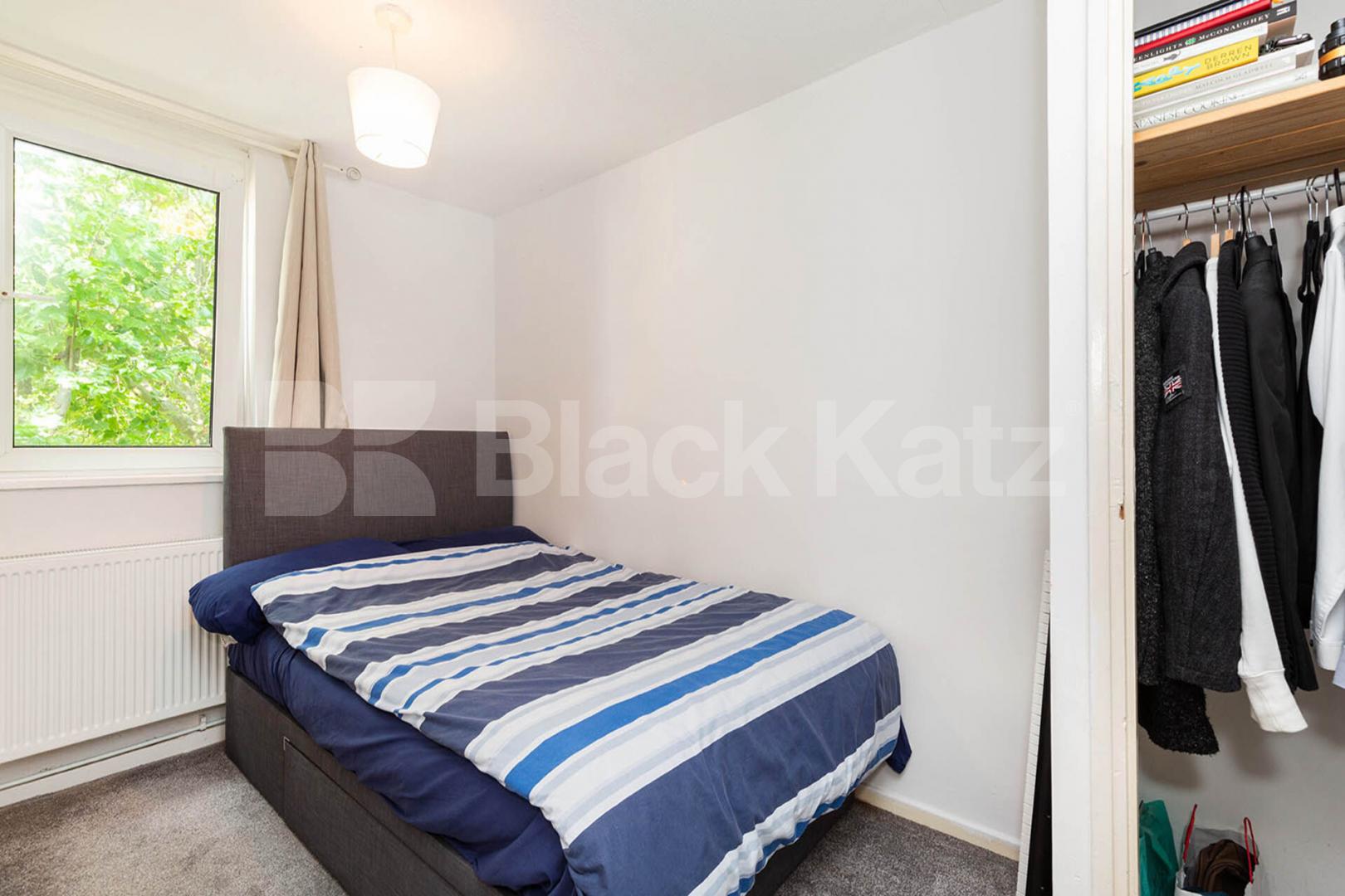 spacious split lever 3 bedroom with large balcony a short walk to underground Sanders Way, Archway